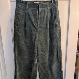 Green Everlane Mid-Way Pant in Corduroy